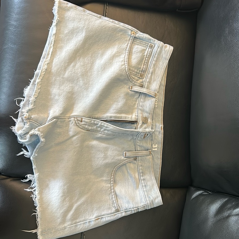 Cutoff jean shorts